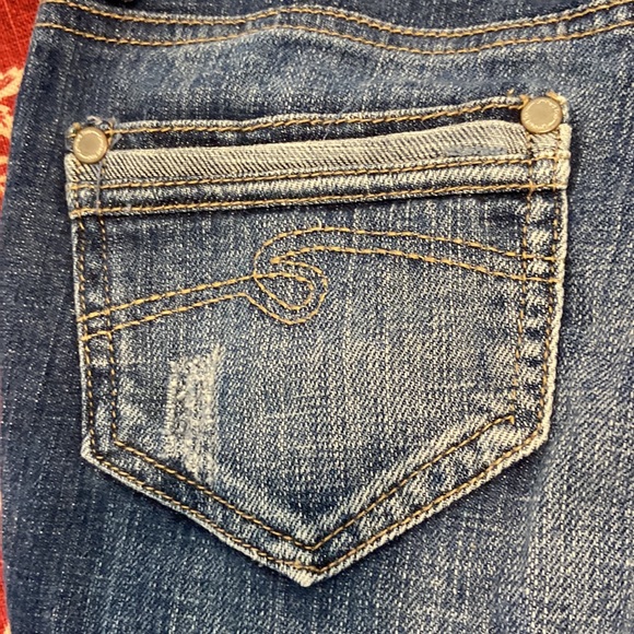 Limited Too super low 14 slim distressed jeans 💕 - Picture 9 of 10